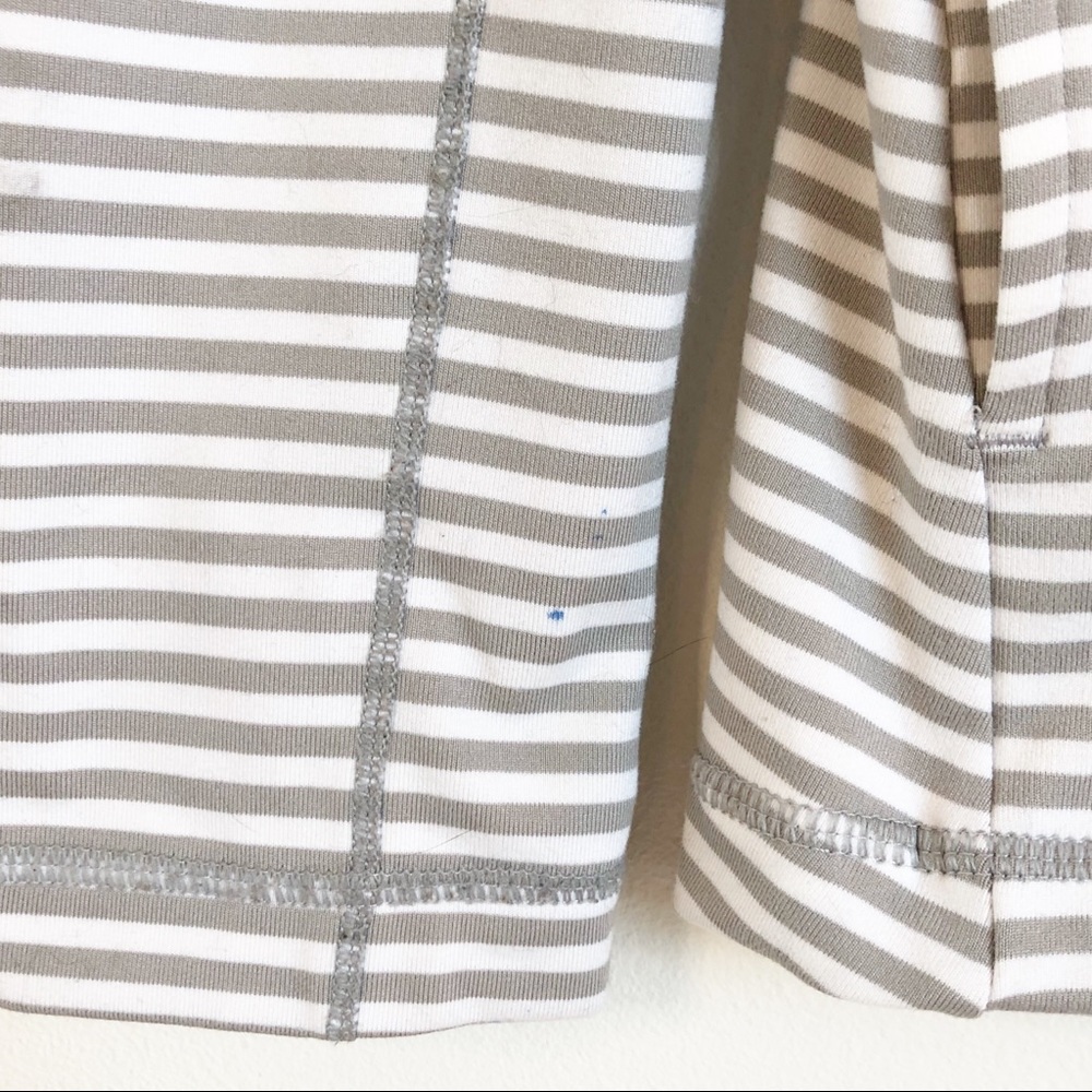Reebok Grey White Striped Full Zip Athletic Jacket, size Large - Picture 15 of 16